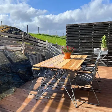 House Close To By The Fjord Apartment *